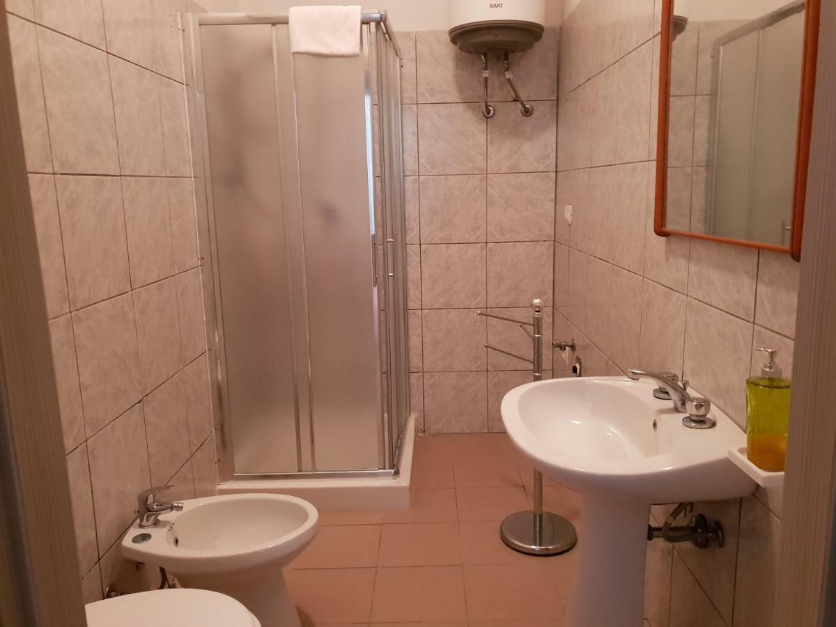 Ferienwohnung Red Ginger Oristano Exterior foto